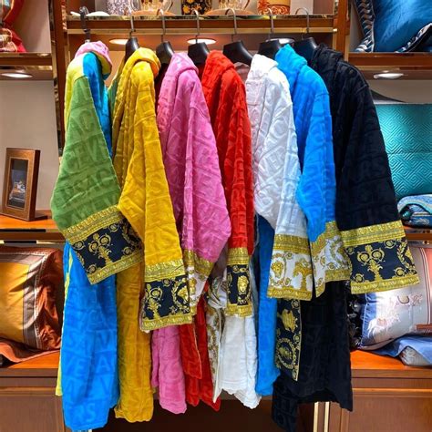 how to spot a fake versace robe